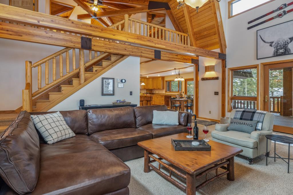 Wild Huckleberry Cabin photo 8