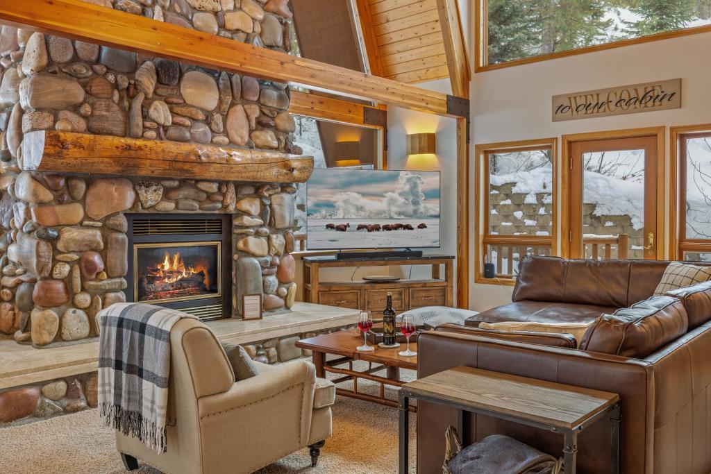 Wild Huckleberry Cabin photo 11