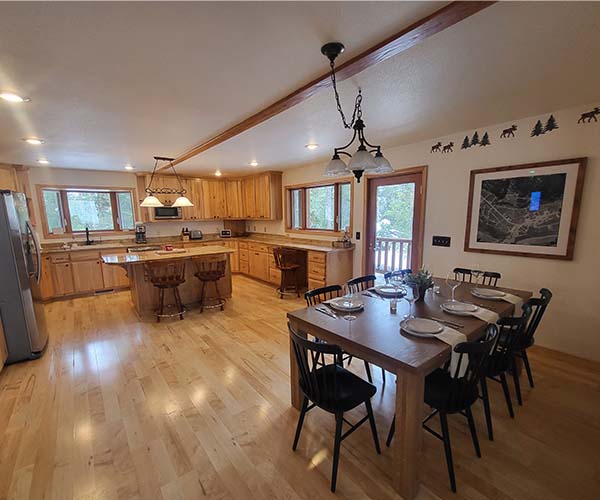 Wild Huckleberry Cabin photo 4